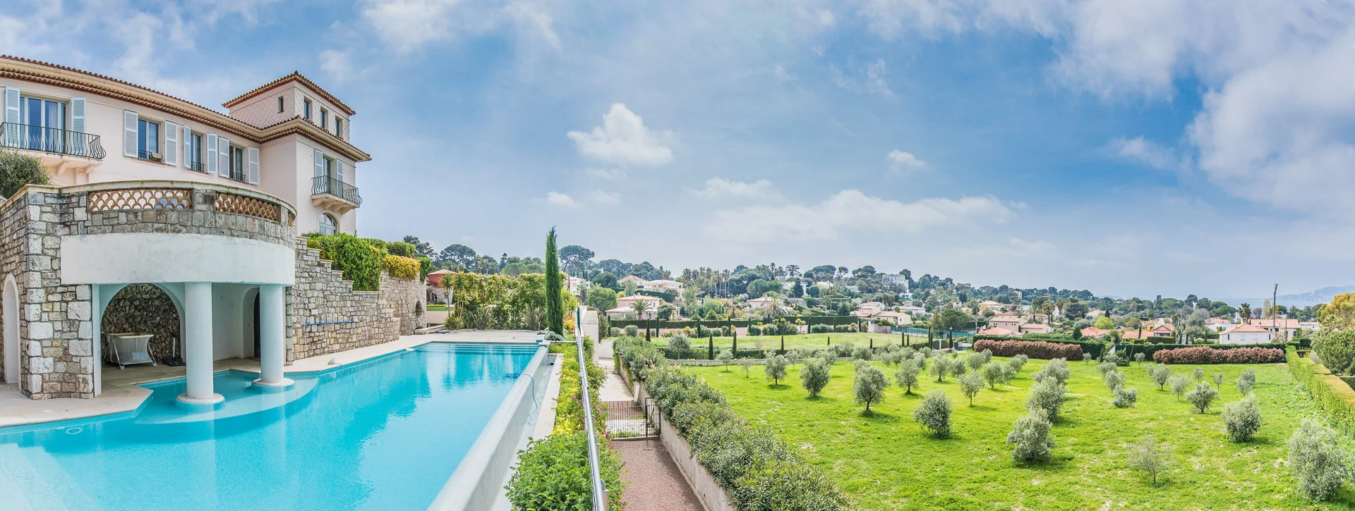 Exterior photography by Andrejs Zavadskis - Photo 18