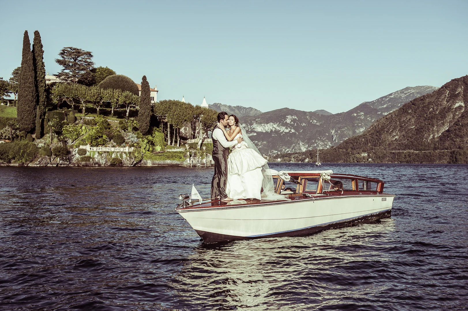 Wedding photography by Andrejs Zavadskis - Photo 32